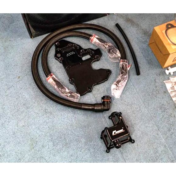 RacingLine | Kit recupero vapori olio catch can VWR Racingline - Telaio MQB EA888.3 1.8 e 2.0 TSI - VW Golf 7 GTI e R, Seat Leon 5F e Audi S3 8V RacingLine | Kit recupero vapori olio catch can VWR Racingline - Telaio MQB EA888.3 1.8 e 2.0 TSI - VW Golf 7 GTI e R, Seat Leon 5F e Audi S3 8V