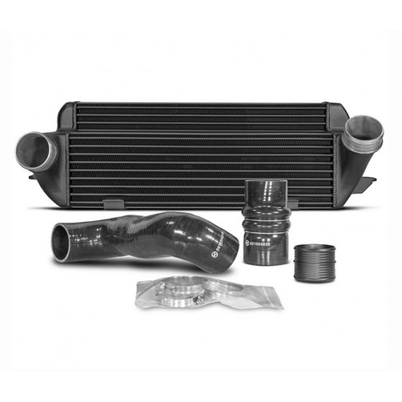 Wagner Tuning | Intercooler maggiorato EVO 2 Competition per BMW 335i E90/E91/E92/93 (2006-2011) / 335is E92 (2009-2013) / 135i E82/E88 (2008-2013) / Serie 1 M E82 (2011-2013) Wagner Tuning | Intercooler maggiorato EVO 2 Competition per BMW 335i E90/E91/E92/93 (2006-2011) / 335is E92 (2009-2013) / 135i E82/E88 (2008-2013) / Serie 1 M E82 (2011-2013)