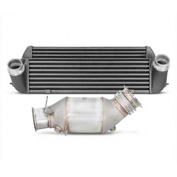 Wagner Tuning | Pacchetto Perfomance EVO 1 (Intercooler + Downpipe NON catalizzato) per BMW M135i F20/F21 / 335i F30/F31/F34 / 435i F32/F33 fino a Giugno 2013 Wagner Tuning | Pacchetto Perfomance EVO 1 (Intercooler + Downpipe NON catalizzato) per BMW M135i F20/F21 / 335i F30/F31/F34 / 435i F32/F33 fino a Giugno 2013