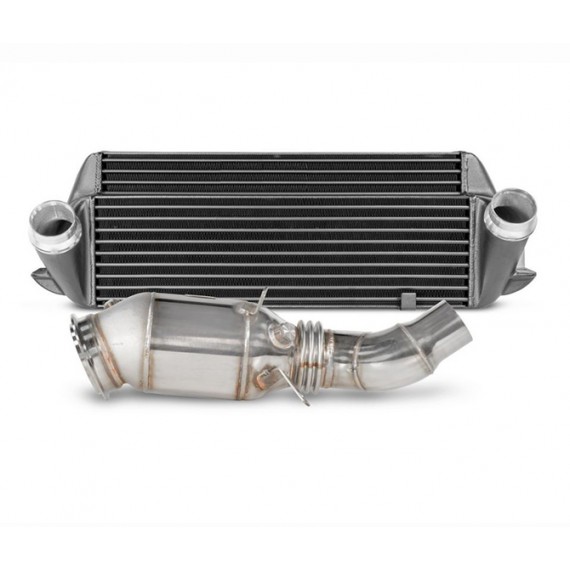Wagner Tuning | Pacchetto Performance EVO 2 (Intercooler + Downpipe NON catalizzato) per BMW 125i F20/F21 / 220i F22/F23 / 228i F22/F23 / 320i F30/F31/F34 / 328i F30/F31/F34 / 420i F32/F36 / 428i F32/F36 Wagner Tuning | Pacchetto Performance EVO 2 (Intercooler + Downpipe NON catalizzato) per BMW 125i F20/F21 / 220i F22/F23 / 228i F22/F23 / 320i F30/F31/F34 / 328i F30/F31/F34 / 420i F32/F36 / 428i F32/F36