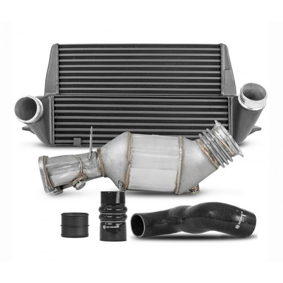 Wagner Tuning | Pacchetto Performance EVO 3 (Intercooler + Downpipe catalizzato) per BMW 135i (E82/E88) / 335i (E90/E91/E92/E93) Wagner Tuning | Pacchetto Performance EVO 3 (Intercooler + Downpipe catalizzato) per BMW 135i (E82/E88) / 335i (E90/E91/E92/E93)